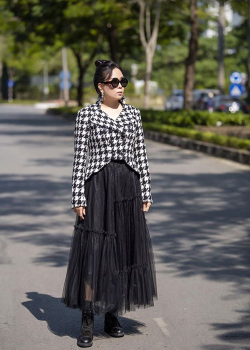 Nữ doanh nhân không ít lần bị chê mặc thảm họa dù diện toàn đồ hiệu.