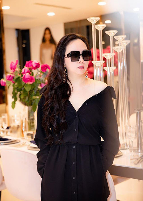 Sau khi hẹn hò Quách Ngọc Ngoan, Phượng Chanel được khen trẻ trung hơn.