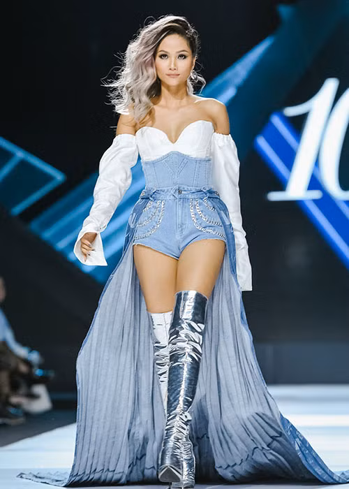 Trong cuộc phỏng vấn trên Ngôi sao, sau khi lọt top 5 Hoa hậu Hoàn vũ Thế giới 2018, nàng hoa hậu khẳng định cô không hét giá cát-sê.