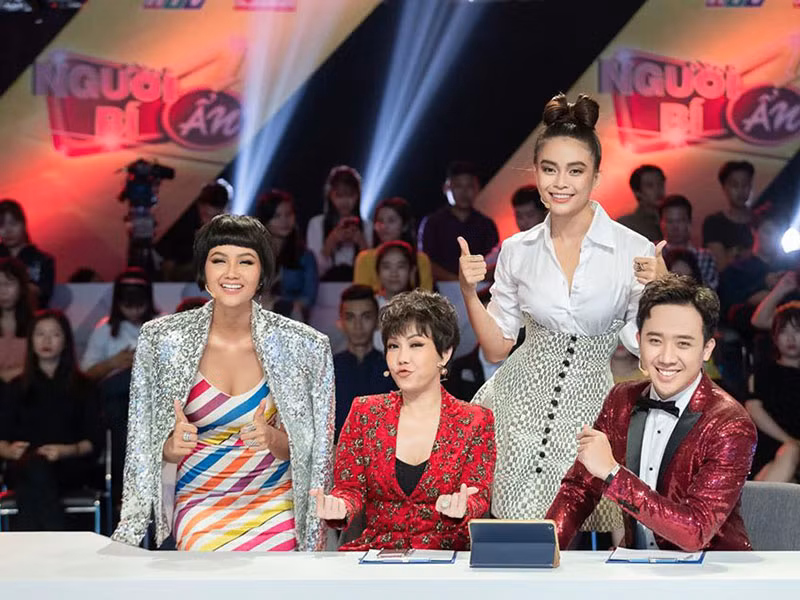 Cô tham gia các gameshow như "Cuộc đua kỳ thú", "Người bí ẩn".