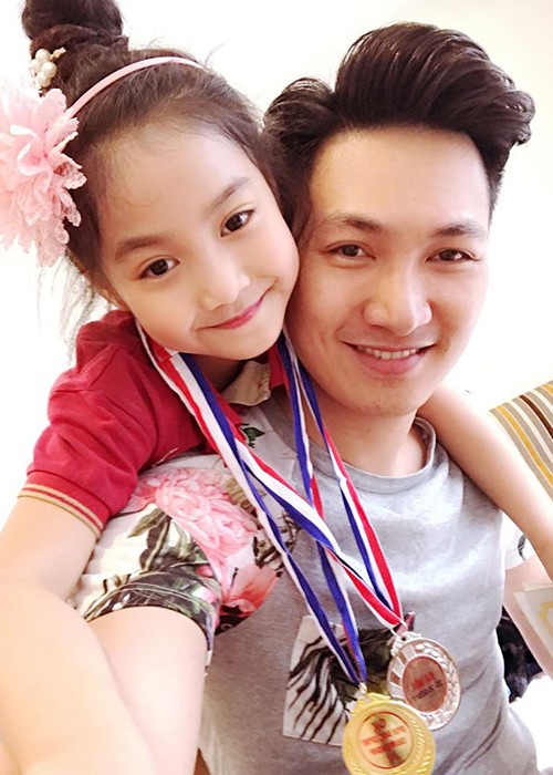 Vợ chồng Mạnh Trường hiện có hai thiên thần kháu khỉnh.