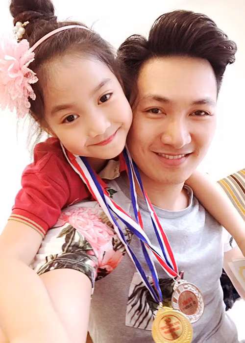 Vợ chồng Mạnh Trường hiện có hai thiên thần kháu khỉnh.