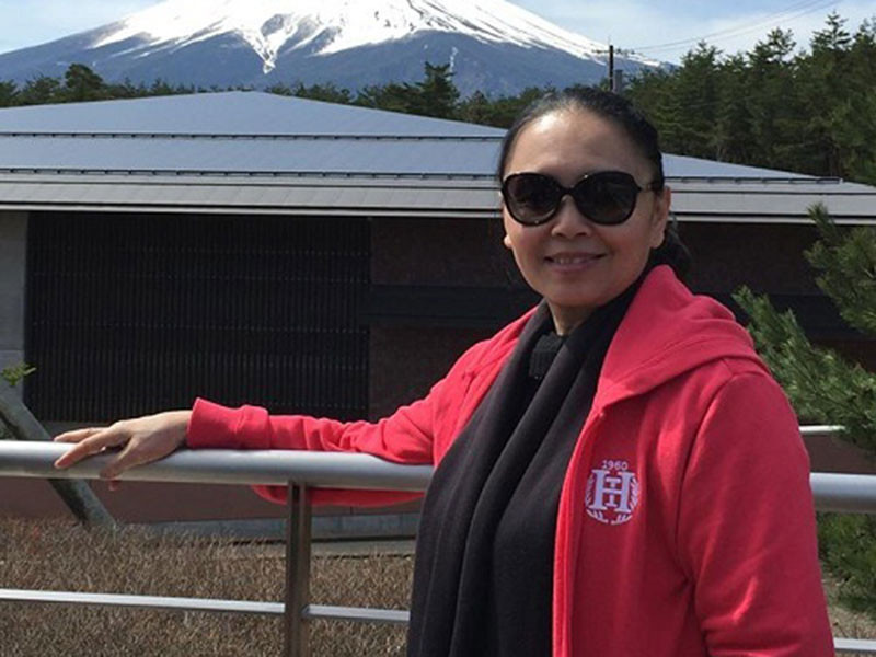 Nghệ sĩ Ngọc Thu nặng lòng với nghệ thuật nhưng quyết định lui lại phía sau làm hậu phương cho nghệ sĩ Bùi Bài Bình. Ảnh: Vietnamnet