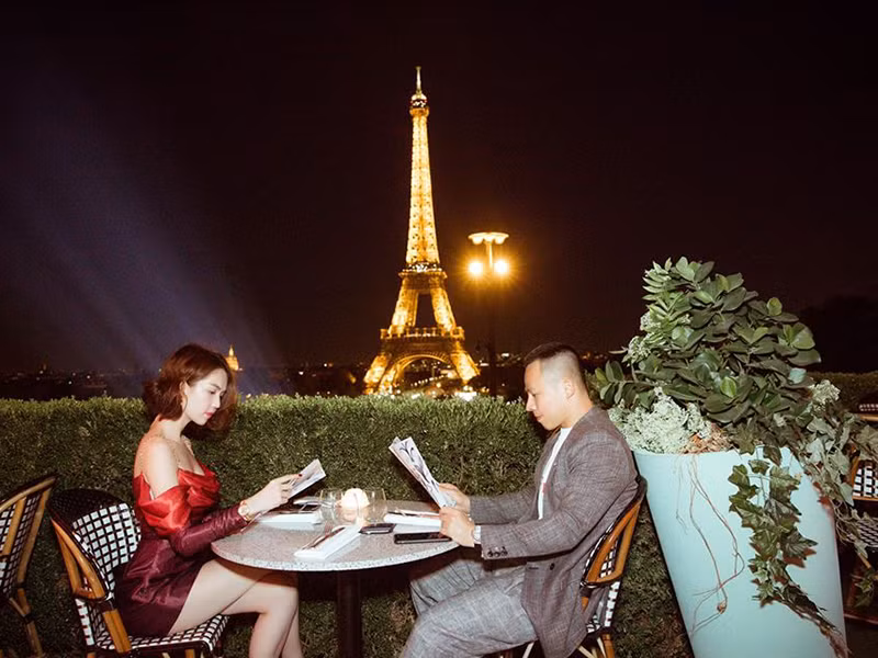 Ngọc Trinh cho biết, các chuyến du lịch của cô có chi phí tầm 300 triệu.