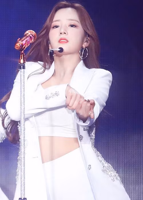 Shin Se Kyung và Bomi (Apink) hiện chưa lên tiếng sau thông tin từng bị kẻ cầm đầu phòng chat tình dục triệu đô quay lén thất bại.