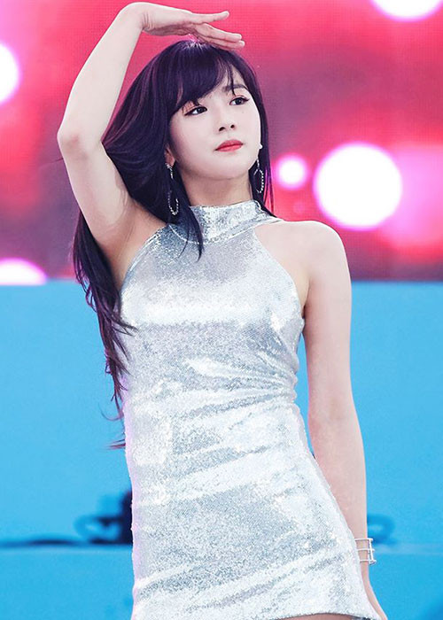 Sở hữu vóc dáng vạn người mê là một trong những lợi thế của Bomi.