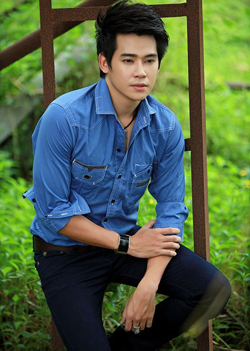 Năm 2008, Phùng Ngọc Huy gia nhập công ty chung với ca sĩ Đan Trường nhưng không được thành công. Sau đó, anh bén duyên với phim ảnh. Ảnh: Đời sống pháp lý