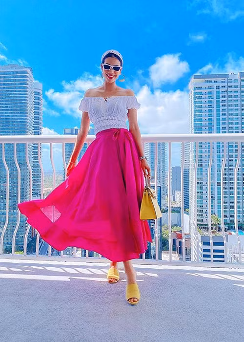 Cuoc song cua Pham Huong o My ra sao giua dich Covid-19?