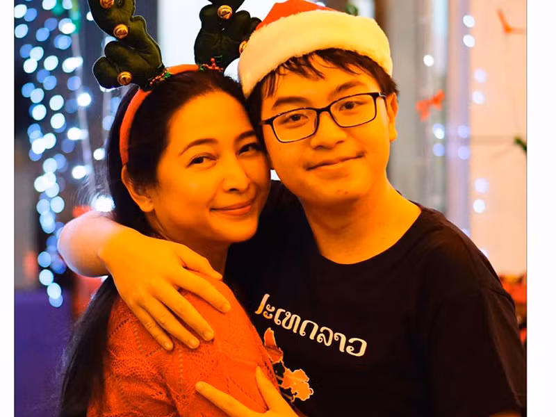 Gia Toại - con trai của MC Quỳnh Hương lại quyết định ở lại dù tình hình Covid-19 ở Anh đang có diễn biến phức tạp.