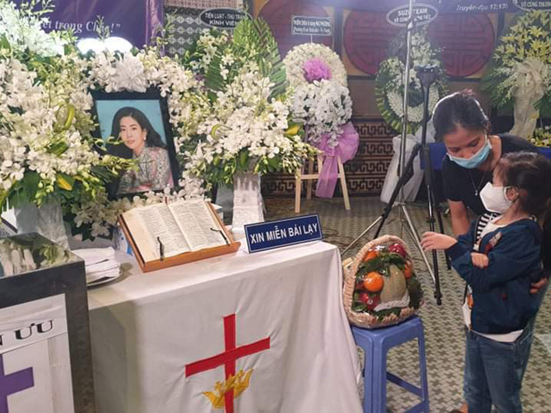 Bé Lavie sống với mẹ. Bố của bé - Phùng Ngọc Huy hiện sống ở Mỹ. Ảnh: Vietnamnet