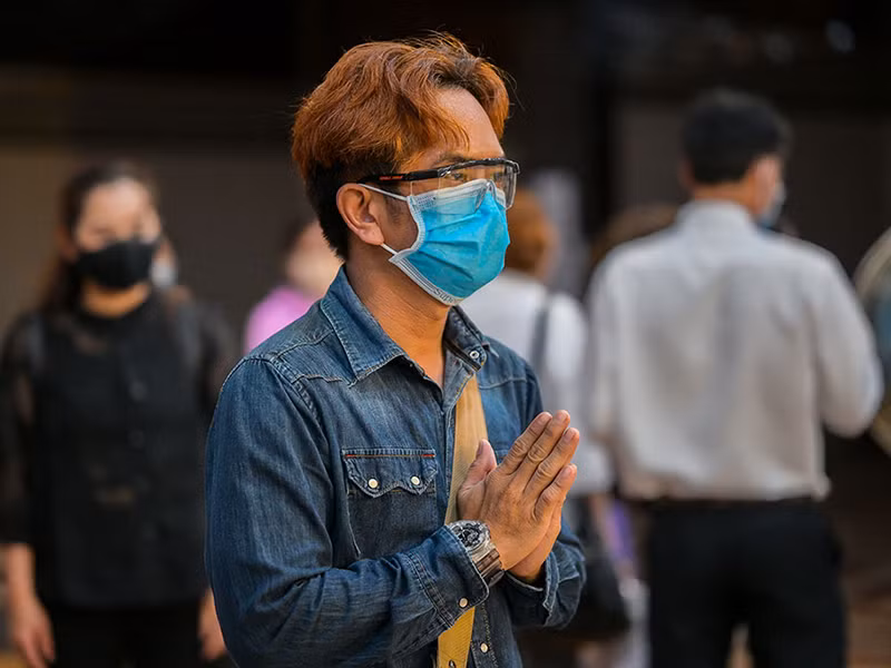 Hùng Thuận đến tiễn đưa người đồng nghiệp. Ảnh: Dân Việt