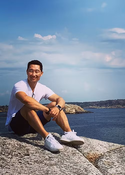 Khi biết bị nhiễm Covid-19, nam diễn viên không nhập viện điều trị. Anh hiện giữ tinh thần lạc quan. Ngoài chia sẻ tình trạng sức khỏe, Daniel khuyên mọi người nên quan tâm đến virus Corona.