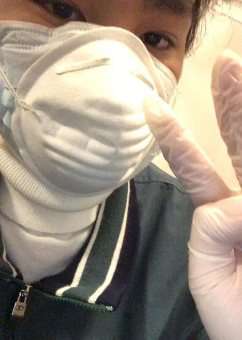 Tuy nhiên, Chi Bảo đã quyết định đưa con trai về Việt Nam ngay sau khi trường học ở Anh đóng cửa.