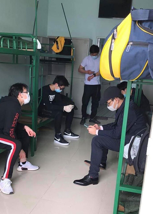 Con trai của Chi Bảo gửi hình ảnh ở nơi cách ly cho gia đình.