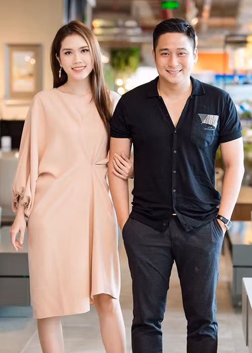 Mới đây, trên Vietnamnet, Thùy Dương chia sẻ lý do cô luôn tin tưởng vào tình cảm của Minh Tiệp dù biết anh là người đào hoa.