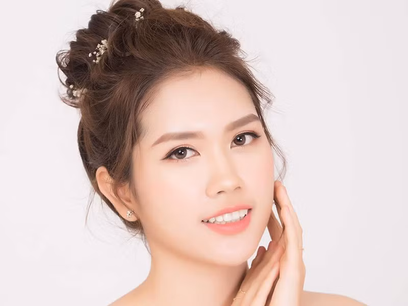 Bà xã của Minh Tiệp cho hay, cô yên tâm vì chồng luôn thẳng thắn khi bị những bóng hồng vây quanh.