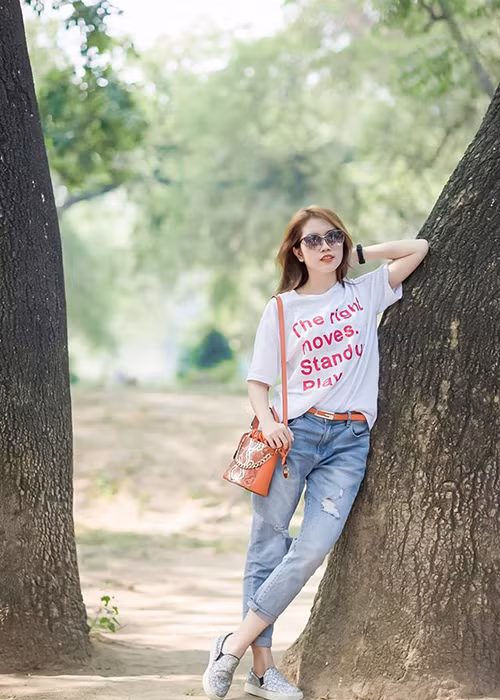 Bà xã của Minh Tiệp sở hữu vẻ đẹp nhẹ nhàng.