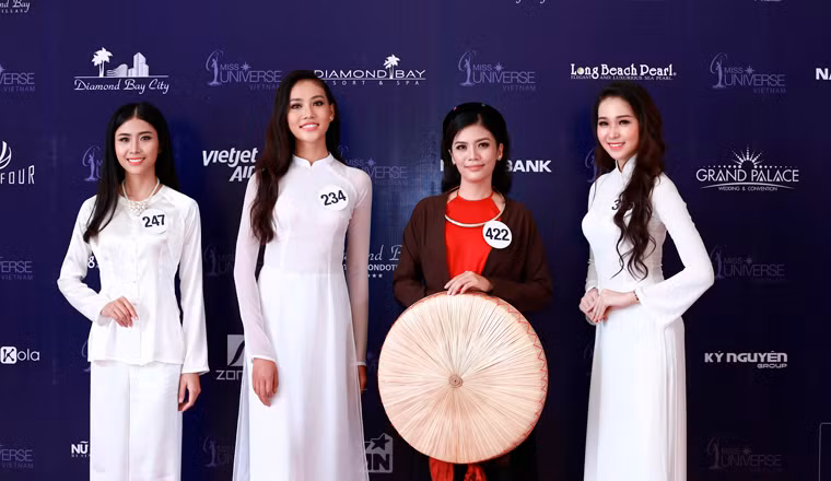 Số lượng thí sinh tại vòng sơ khảo miền Nam đông đảo hơn miền Bắc với nhiều ứng viên sở hữu gương mặt, hình thể, thần thái ấn tượng như: Hoàng Thùy, Mâu Thủy, Ngọc Quý, Ngọc Thúy, Huỳnh Tiên, Chúng Huyền Thanh, Thu Trang…