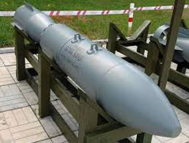 Phiên bản bom BETAB 500 SHP còn có thể xuyên thủng vỏ giáp dày 550 mm của xe tăng.