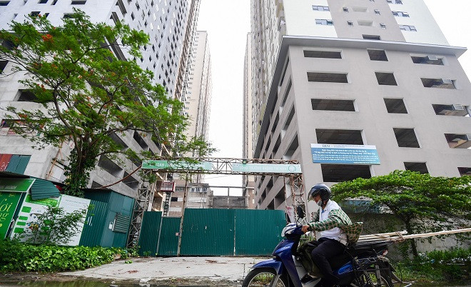 Hai tòa A2 và A3 trong dự án nhà ở xã hội vẫn đang chờ thi công phần thô và hoàn thiện. Ảnh: Vietnamnet. 