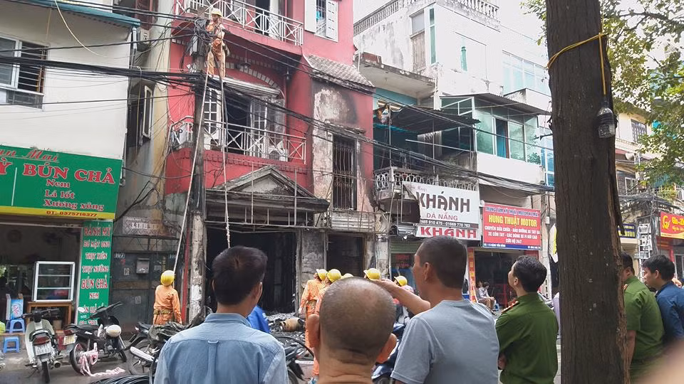 Hiện nguyên nhân vụ cháy đang được cơ quan chức năng điều tra, làm rõ.