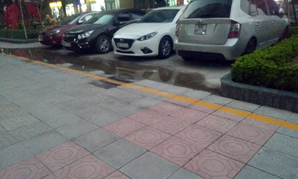 Cu dan The Vesta khon kho bit mui vi nuoc be phot tran day san-Hinh-2