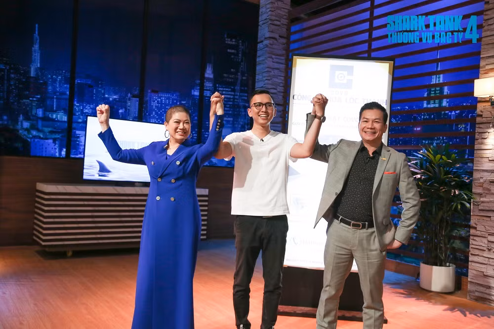 Startup Viet Kieu lam chong ngap cho o to, 4 Shark 