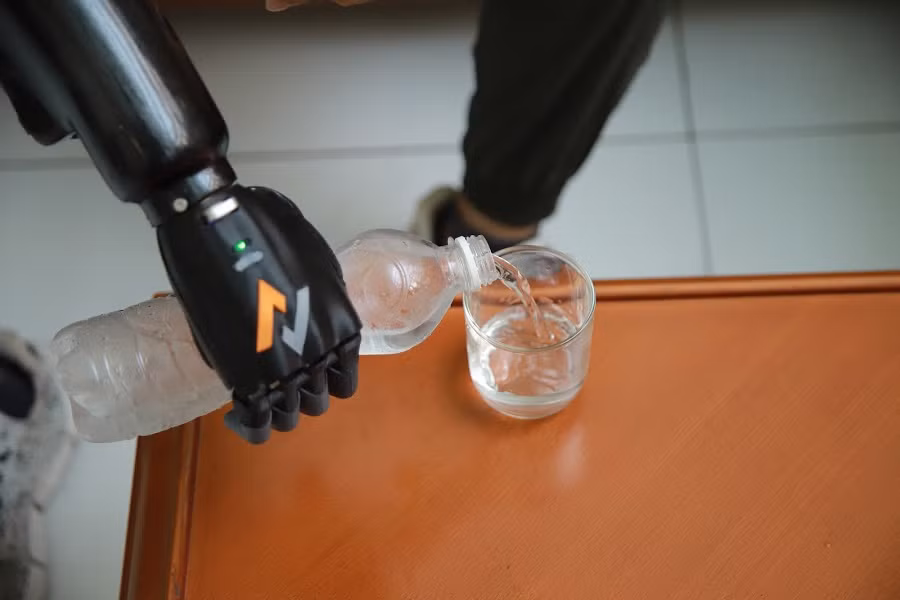 Tay robot Viet re gap 30 lan hang ngoai co gi khien Shark Lien 