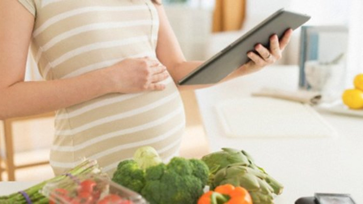 Vì vậy, những bà bầu không thường xuyên ăn thịt bò, thịt lợn, gan động vật và lòng đỏ trứng thì phải tăng cường ăn những thực phẩm này, nếu có thể thì nên sử dụng các loại thực phẩm bổ sung có chứa sắt là tốt nhất.