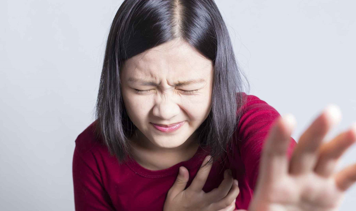 Trái tim được ví như động cơ của cơ thể con người, nhịp đập của tim thúc đẩy dòng chảy của máu, giúp lưu thông để nuôi cơ thể. Nếu mạch máu xơ vữa thì sẽ ảnh hưởng đến quá trình lưu thông máu, gián tiếp gây ra nhồi máu cơ tim.