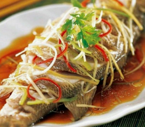 Thứ ba là loài cá ăn thịt lớn. Tại sao nói các loại cá ăn thịt lớn là độc hại mặc dù nhiều người cho rằng đây là loài cá "vua", đứng đầu các loại cá? Thịt chúng tưởng là bổ béo nhất vì hấp thụ được nhiều loại các khác thế nhưng thực tế lại không đơn giản như vậy.