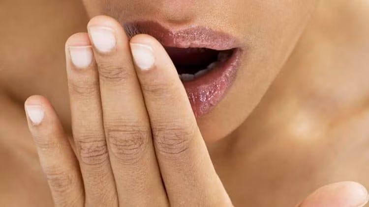 Nếu giảm tiết nước bọt và giảm amylaza sẽ ảnh hưởng đến quá trình tiêu hóa thức ăn, tăng gánh nặng cho đường tiêu hóa, dễ mắc các bệnh về đường tiêu hóa và viêm tụy.