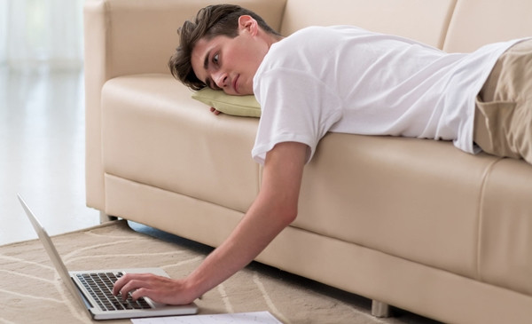 Lười vận động cũng khiến quá trình trao đổi chất trong cơ thể diễn ra chậm, quá trình chuyển hóa glucose diễn ra không bình thường, do đó lượng đường huyết trong cơ thể tiếp tục tăng cao khiến họ dễ bị bệnh tiểu đường.