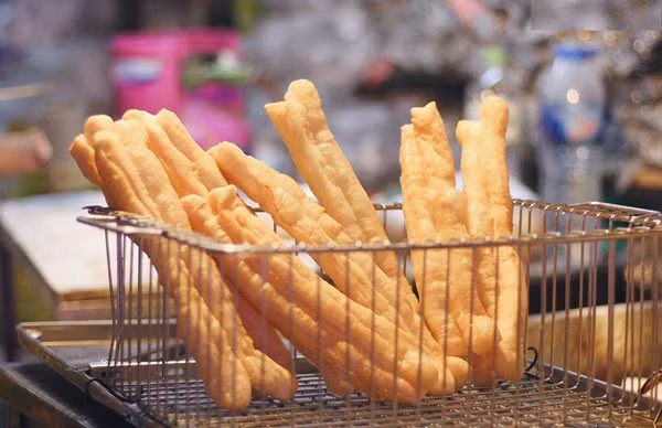 Mức cholesterol lipoprotein tỷ trọng thấp làm tăng gánh nặng cho mạch máu, đồng thời cũng đẩy nhanh quá trình hình thành cục máu đông, dẫn đến tắc nghẽn mạch máu.