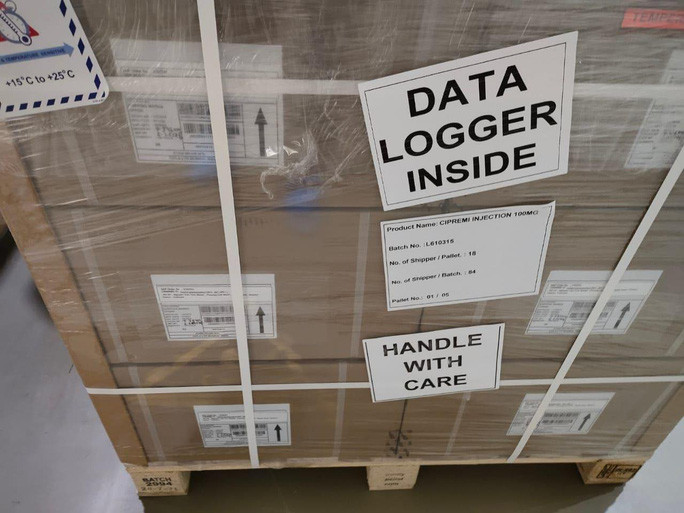 Với khả năng rút ngắn thời gian hồi phục và giảm mạnh tỉ lệ tử vong ở bệnh nhân diễn tiến nặng, Remdesivir đã được 50 quốc gia như Mỹ, EU, Úc, Nhật Bản, Singapore, Ấn Độ... đưa vào phác đồ điều trị từ tháng 5/2020, và là một trong những loại thuốc đặc trị khó tiếp cận hàng đầu thế giới.