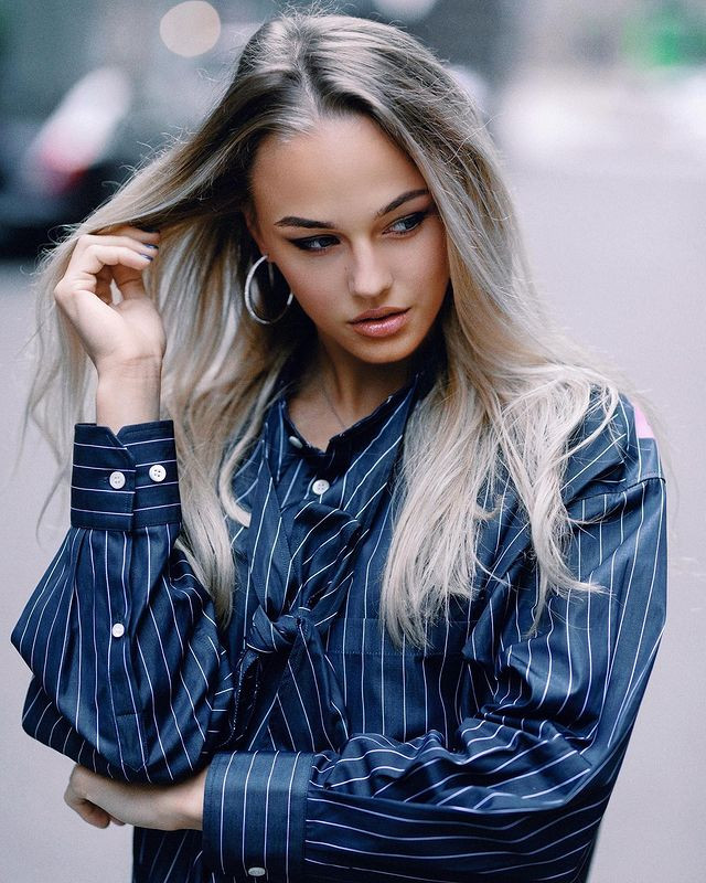 Sở hữu chiều cao 1m72, nặng 48 kg, thân hình săn chắc, quyến rũ, dù diện bất cứ trang phục nào, Daria Bilodid cũng vô cùng nổi bật và cuốn hút.