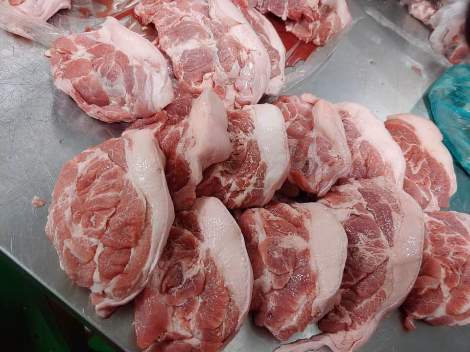 4 loại thịt lợn này có cho cũng đừng lấy, vừa bẩn vừa độc 4 loai thit lon nay co cho cung dung lay, vua ban vua doc