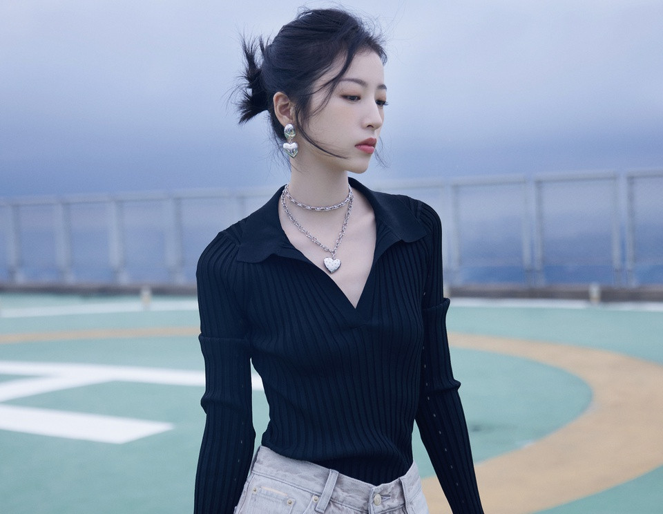 Năm 2020, nữ diễn viên ghi dấu ấn nhờ tác phẩm Kết hôn rồi bắt đầu yêu. Khán giả nhận định màn kết hợp giữa Châu Vũ Đồng và Cung Tuấn trong phim gây ấn tượng. Theo đó, họ diễn với nhau ngọt ngào và ăn ý tới mức đạo diễn cũng cảm thấy bất ngờ. Người hâm mộ thậm chí nghi ngờ cả hai phim giả tình thật.