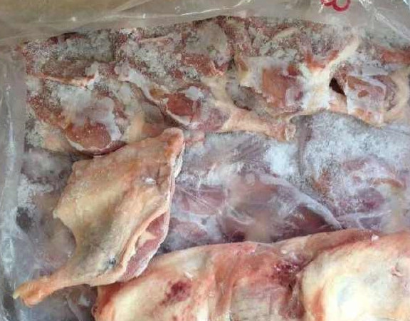 Thit nay de trong tu lanh, du tiec den may phai vut di ngay-Hinh-8