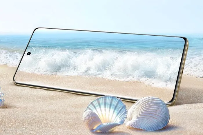 Trang bị chip MediaTek Dimensity 7300-Energy, RAM 8GB (mở rộng thêm 14GB RAM ảo) và bộ nhớ trong tối đa 256GB. (Ảnh: DNVN)