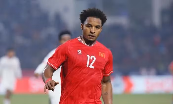 Trận đấu gần nhất với Thái Lan trong khuôn khổ ASEAN Cup 2024, Xuân Son đã chứng tỏ được tài năng của mình khi ghi hai bàn thắng đẹp mắt, đưa đội tuyển Việt Nam gần hơn với chức vô địch. (Ảnh: Báo Nghệ An)