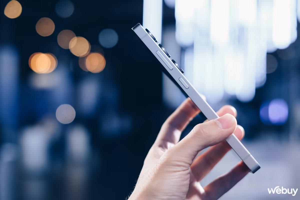 Hệ thống tản nhiệt buồng hơi lớn cải thiện 40%, giúp thiết bị mát mẻ khi chơi game hoặc sử dụng lâu dài. (Ảnh: webuy)