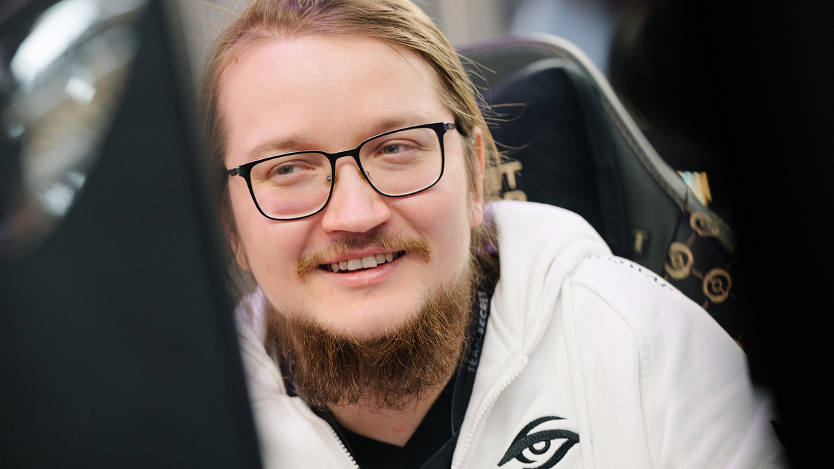 8. Lasse “Matumbaman” Urpalainen (Phần Lan): Thành viên Team Liquid, vô địch TI7, đã giải nghệ, tài sản gần 4,9 triệu USD. (Ảnh: ONE Esports)
