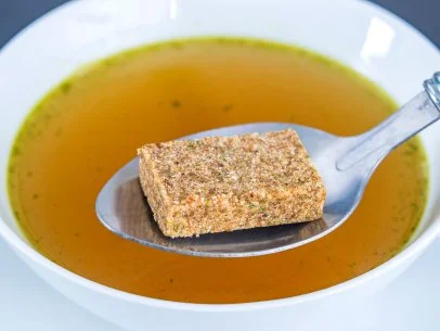 2. Justus von Liebig - Viên nén thịt: Liebig sáng tạo ra viên nén thịt để cung cấp dinh dưỡng cho người nghèo, nhưng ý tưởng này không thành công về mặt thương mại do cạnh tranh khốc liệt.(Ảnh:Food Network)