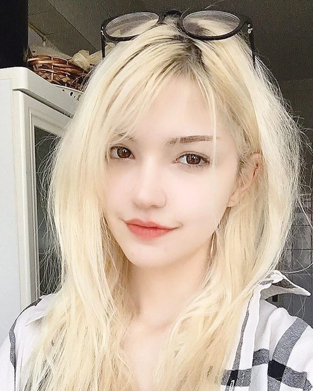 Không chỉ có nhan sắc, tài năng, mà Sylchasie còn được khen ngợi và yêu mến bởi có trái tim ấm áp. (Ảnh: GameK)