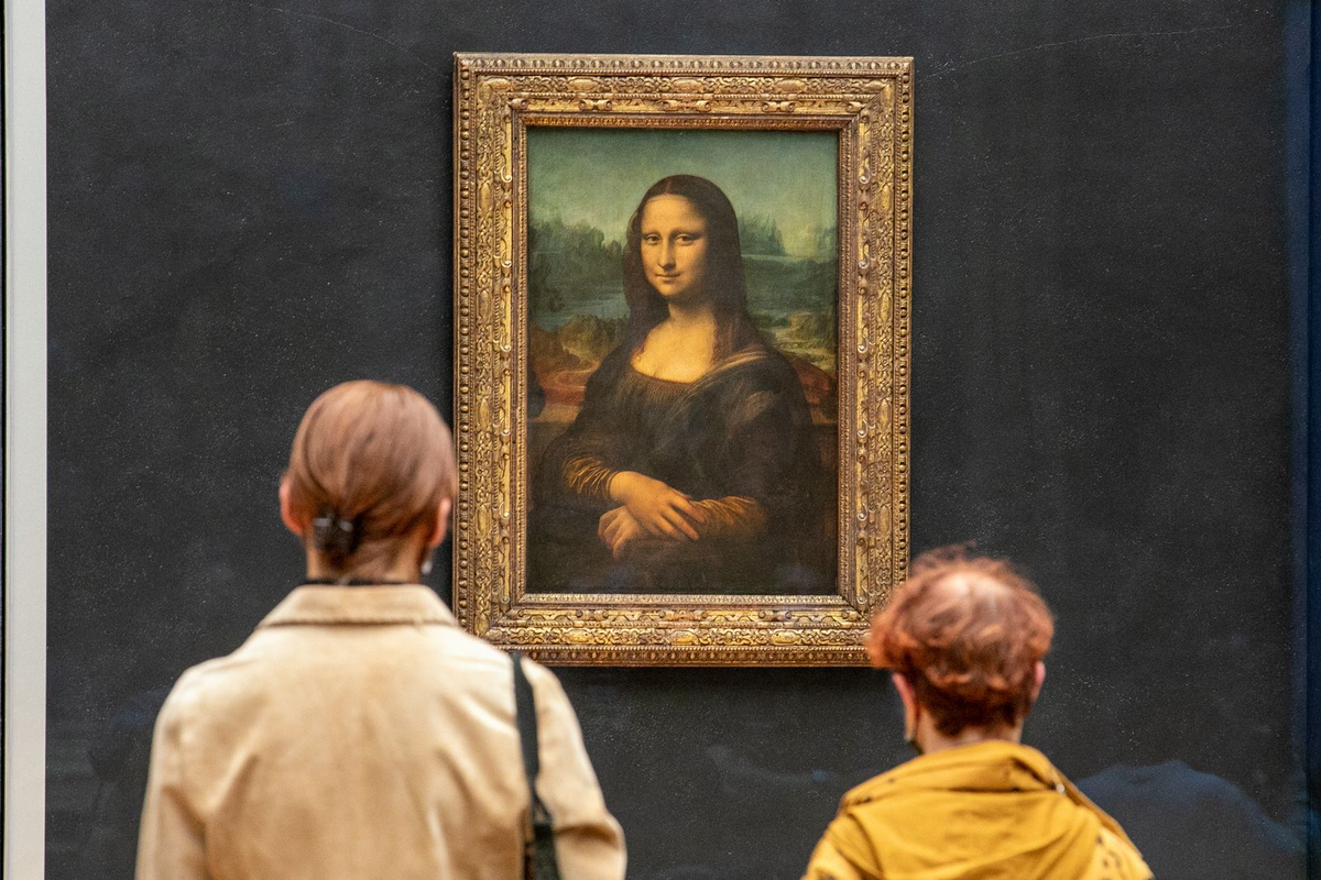 ‘Mona Lisa’ đã thể hiện kỹ thuật sfumato tiên phong của Leonardo da Vinci. (Ảnh: Smithsonian Magazine)