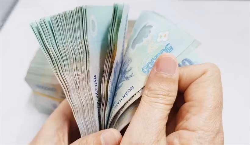 Bóc mẽ thủ đoạn lừa bán tiền giả... chiếm đoạt tiền thật cận Tết Boc me thu doan lua ban tien gia... chiem doat tien that can Tet