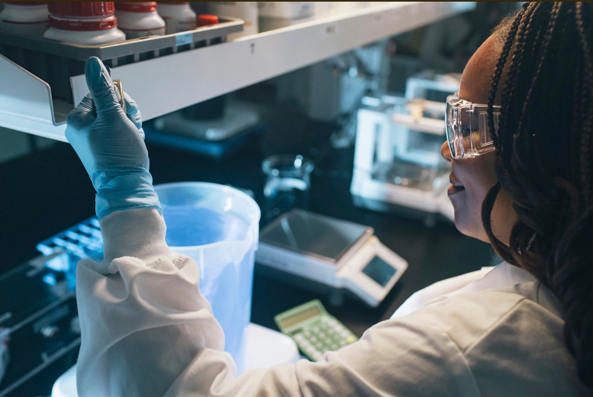 Các dự án nổi bật như Retro Biosciences và Altos Labs tập trung vào tái lập trình tế bào và thiết kế gene nhằm kéo dài tuổi thọ.(Ảnh: Altos Labs)