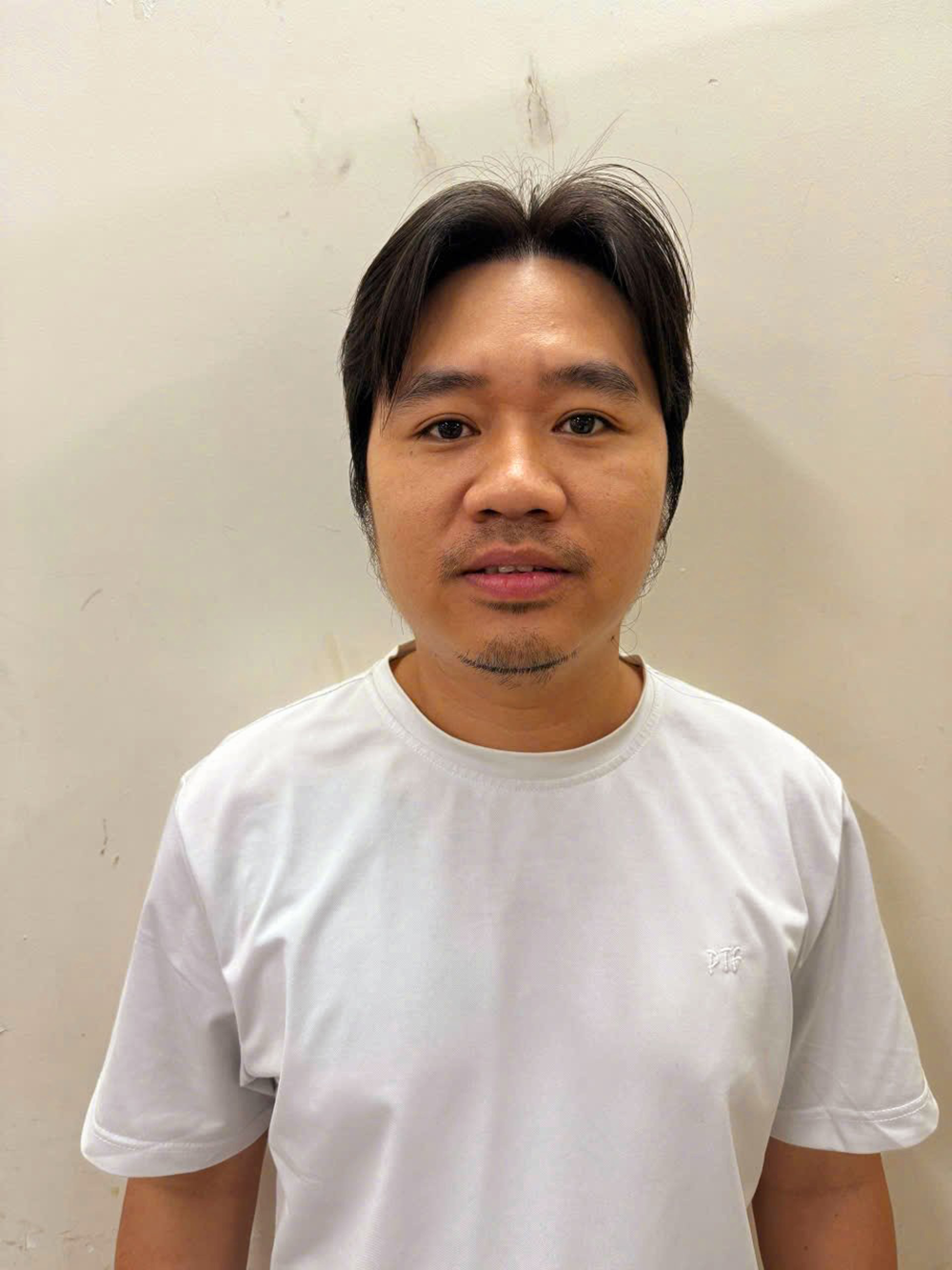 Bất ngờ lời khai của "bác sĩ Tiktok" Mr Lee khi bị bắt giữ - Hình 2 Bat ngo loi khai cua