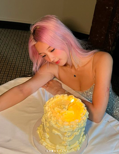 Cô nổi bật trong cộng đồng game thủ nhờ khả năng chơi nhiều thể loại game như Conan Exiles, Rainbow Six, và nhiều game khác. (Ảnh: GameK)